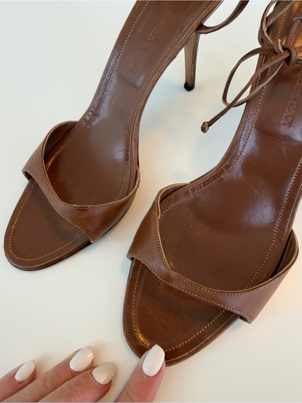 Vintage brown leather Manolo Blahnik lace up sandals heels 40 - Picture 3 of 5